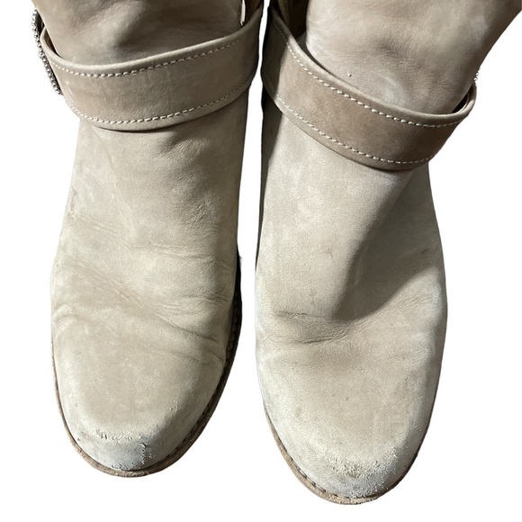 Stuart Weitzman Beige Ankle Booties - Picture 8 of 9